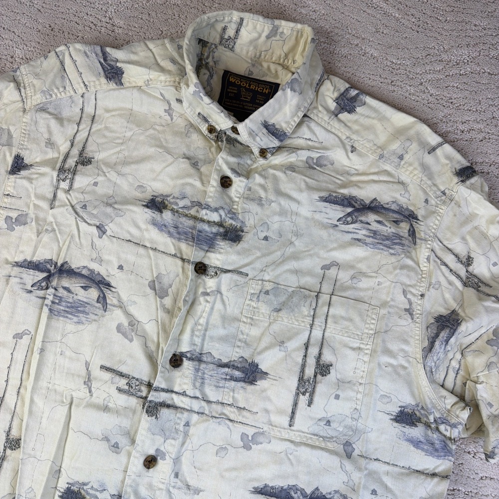 Men's Vintage Woolrich Size Large‎ Camp Button Shirt Fish Print Cotton
